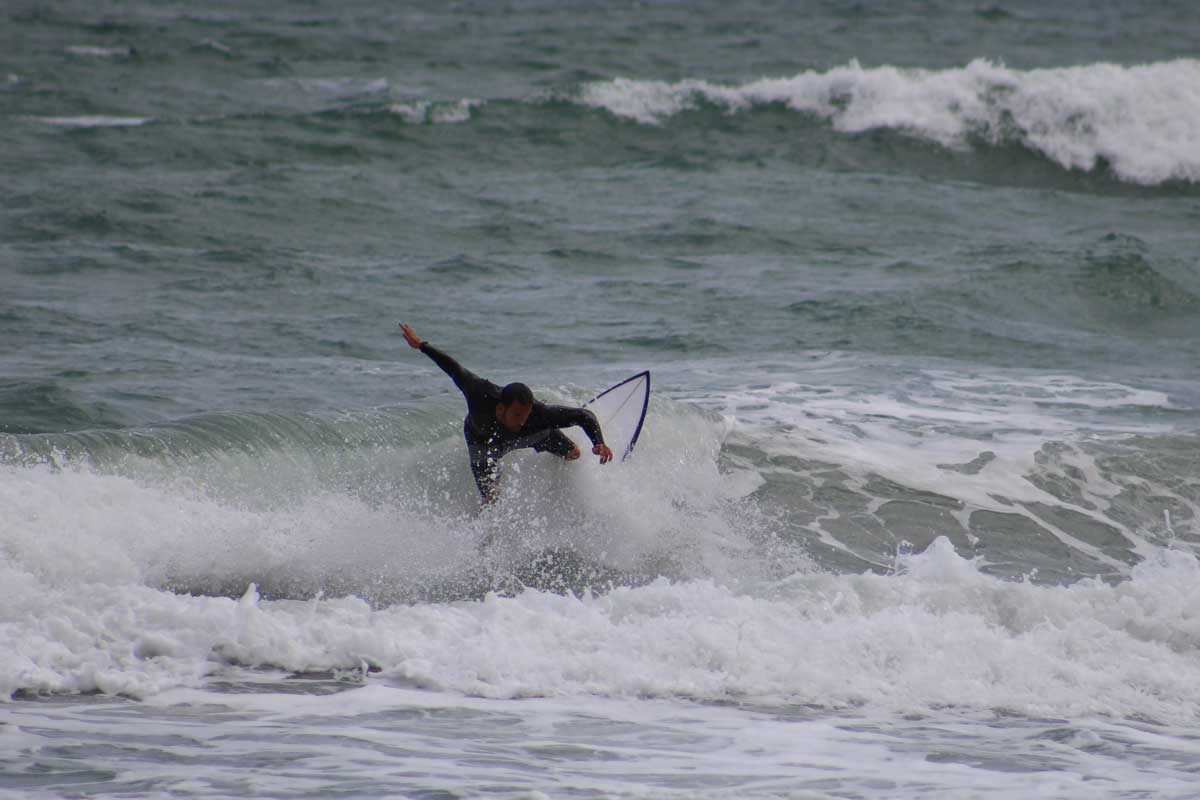 surfing near the juno beach pier 4